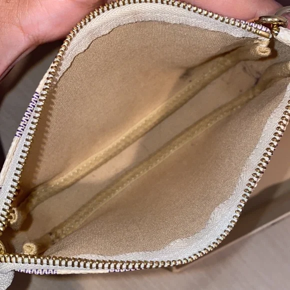 LV Mini Pochette in Azur - Picture 4 of 5